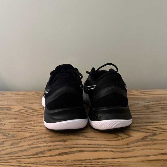 ASICS Black Running Shoes - Picture 3 of 7